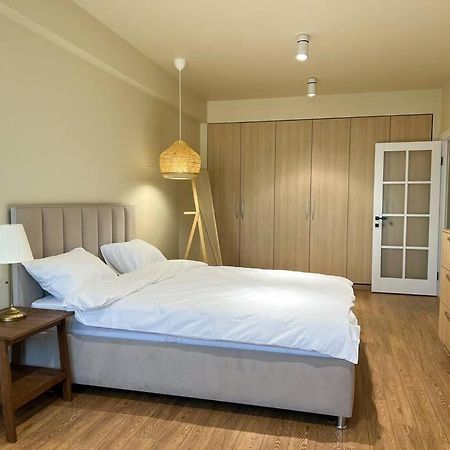 2 Bedroom On Ismail Corner Stefan Cel Mare, New Apartment, Chisinau Center! Екстериор снимка