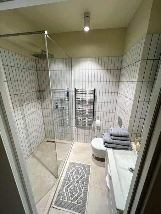 2 Bedroom On Ismail Corner Stefan Cel Mare, New Apartment, Chisinau Center! Екстериор снимка